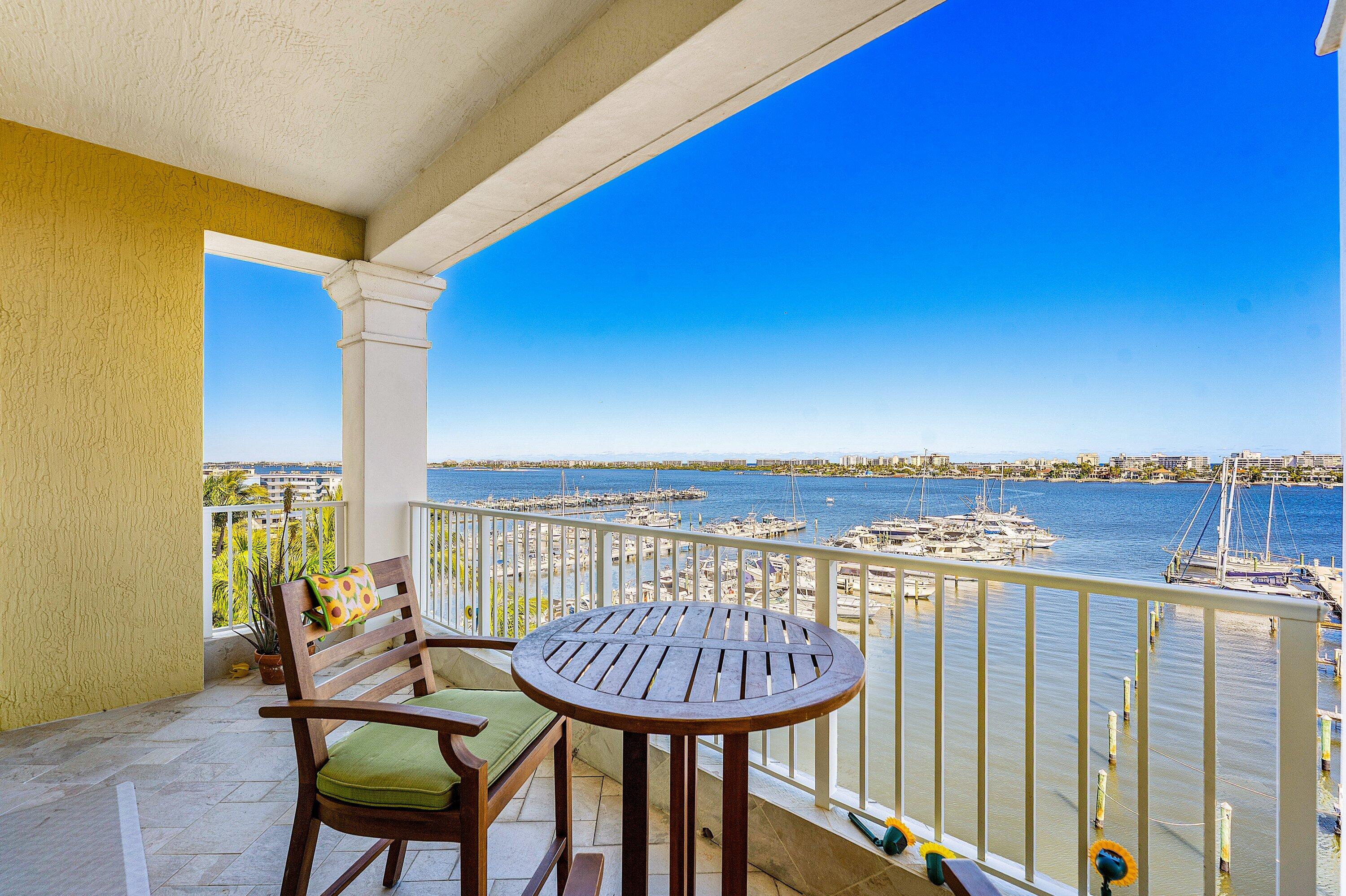 MOORINGS AT LANTANA CONDO 3 - Residential