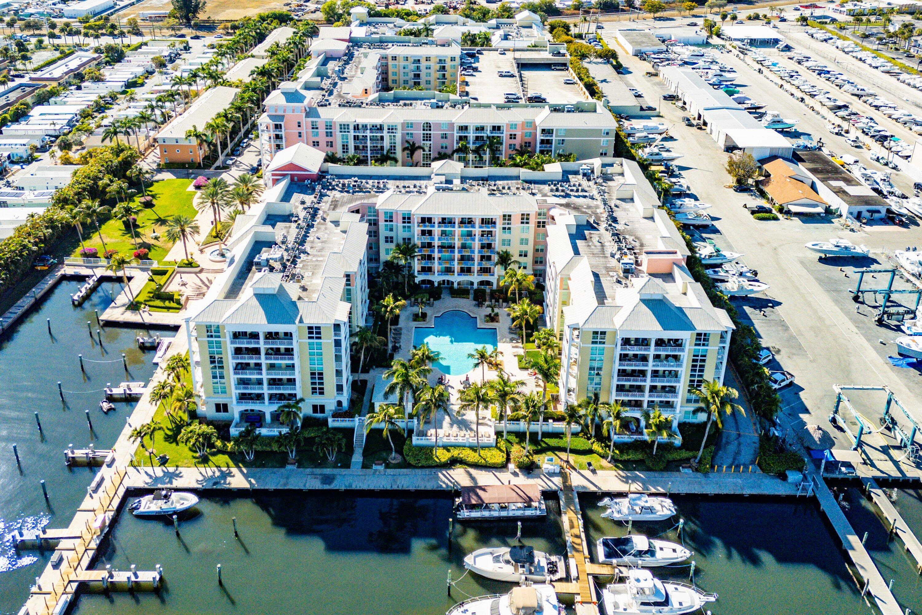 MOORINGS AT LANTANA CONDO 3 - Residential