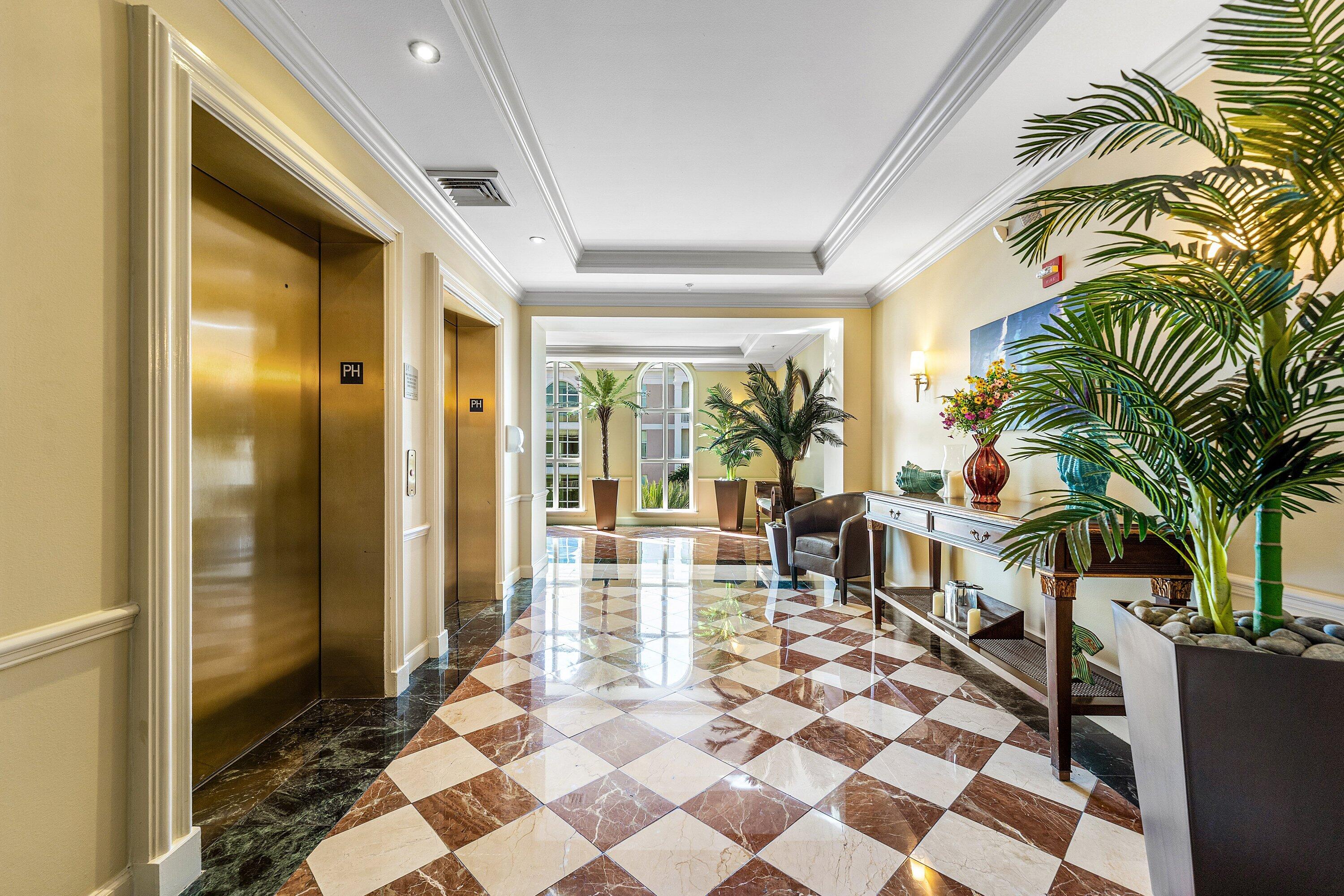 MOORINGS AT LANTANA CONDO 3 - Residential