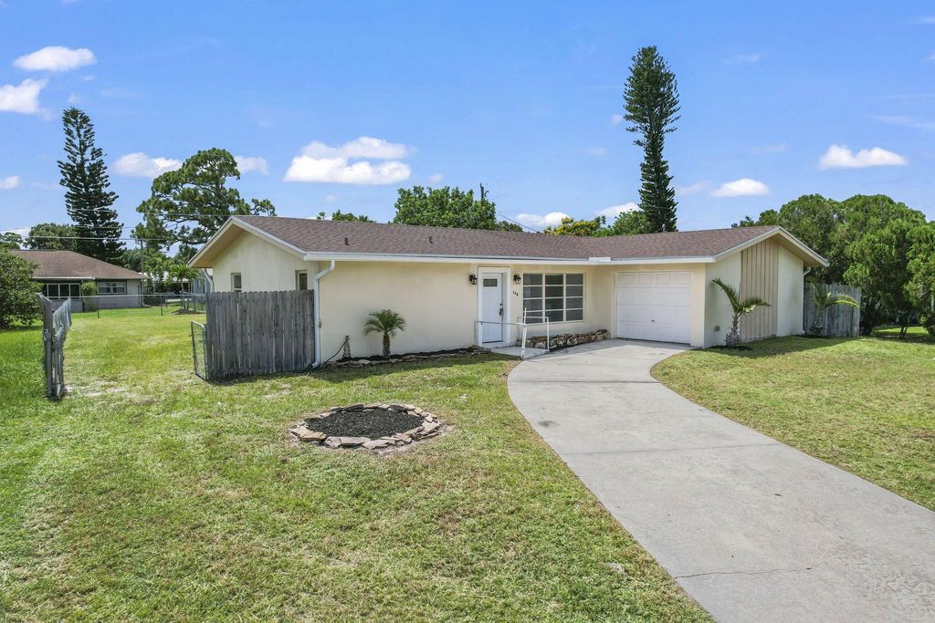 Photo of 148 Riomar Drive, Port St Lucie, FL 34952 (MLS # R10905460)