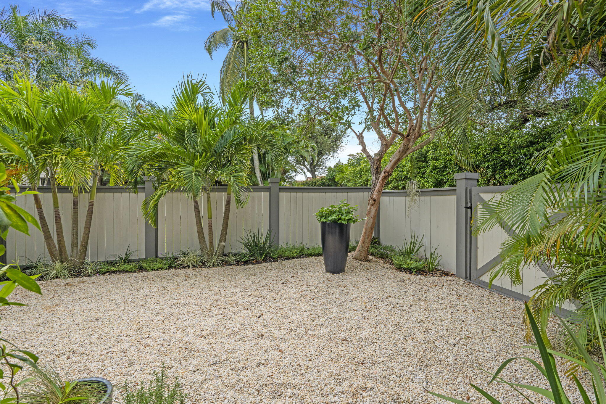 BEDFORD MEWS AT WELLINGTON - Residential