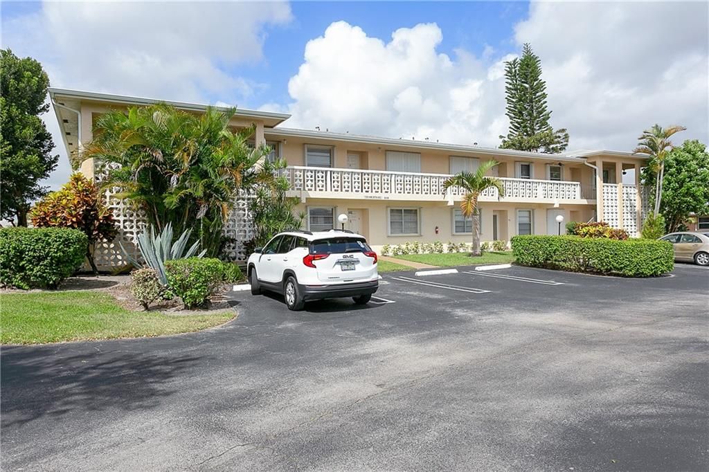 Photo of 1551 NW 20th Ave #204, Delray Beach, FL 33445 (MLS # F10327866)