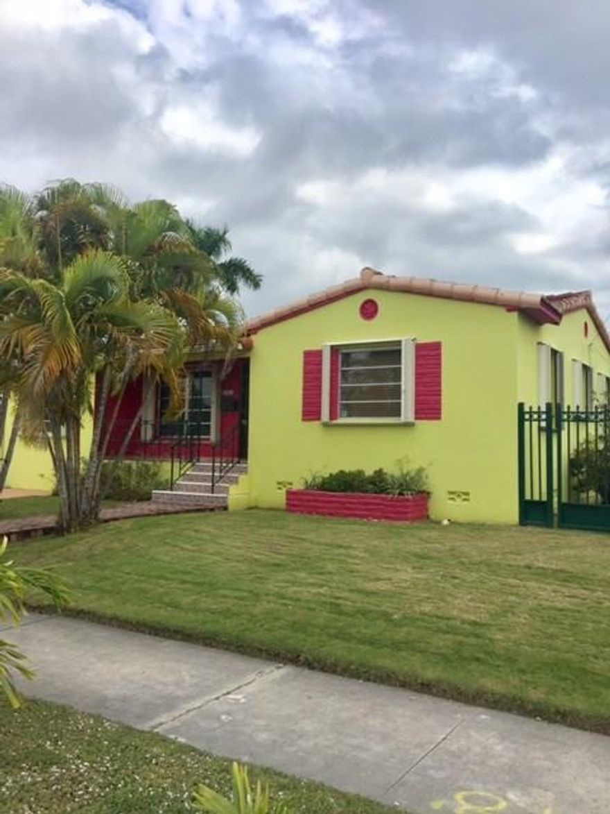 Price Reduction, OWNER SAYS SELL, Bring Your Offers !! Beautiful Shenandoah 3/2 split bedroom plan with private entrance1/1 in-law quarters. Centrally located minutes from Downtown Miami, and Coconut Grove. This home is well kept and ready for a new family. Large family room, tiled throughout. Home has a stunning backyard with covered patio perfect for entertaining. Entire house has hurricane accordion shutters. Excellent neighborhood. Vacant easy to show.