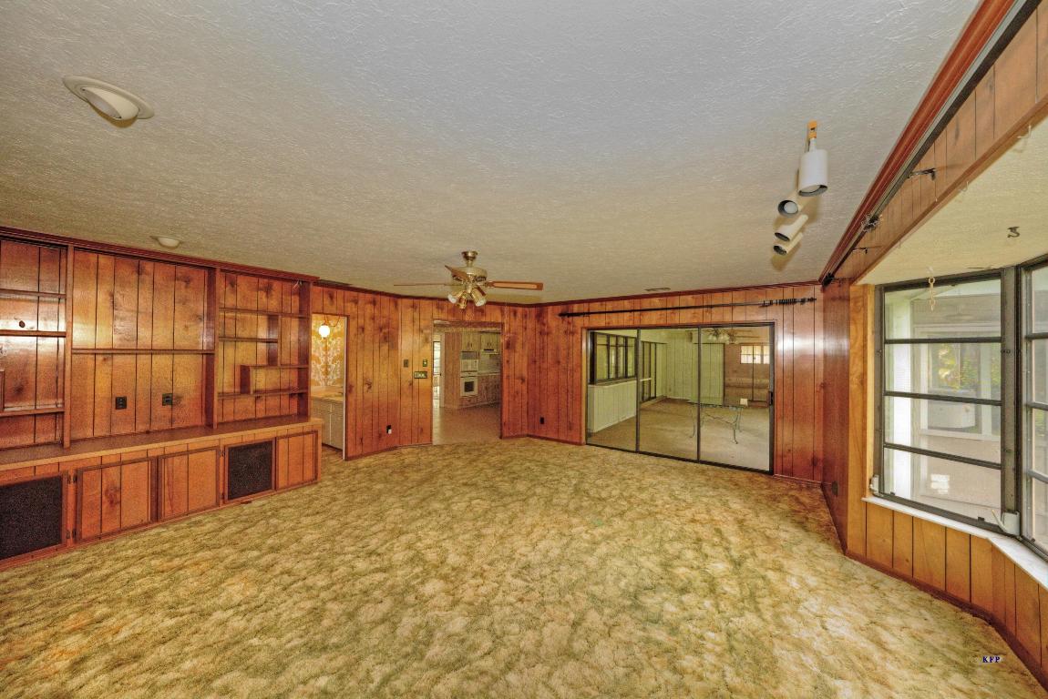 PINECREST LAKES PHASE II - Residential