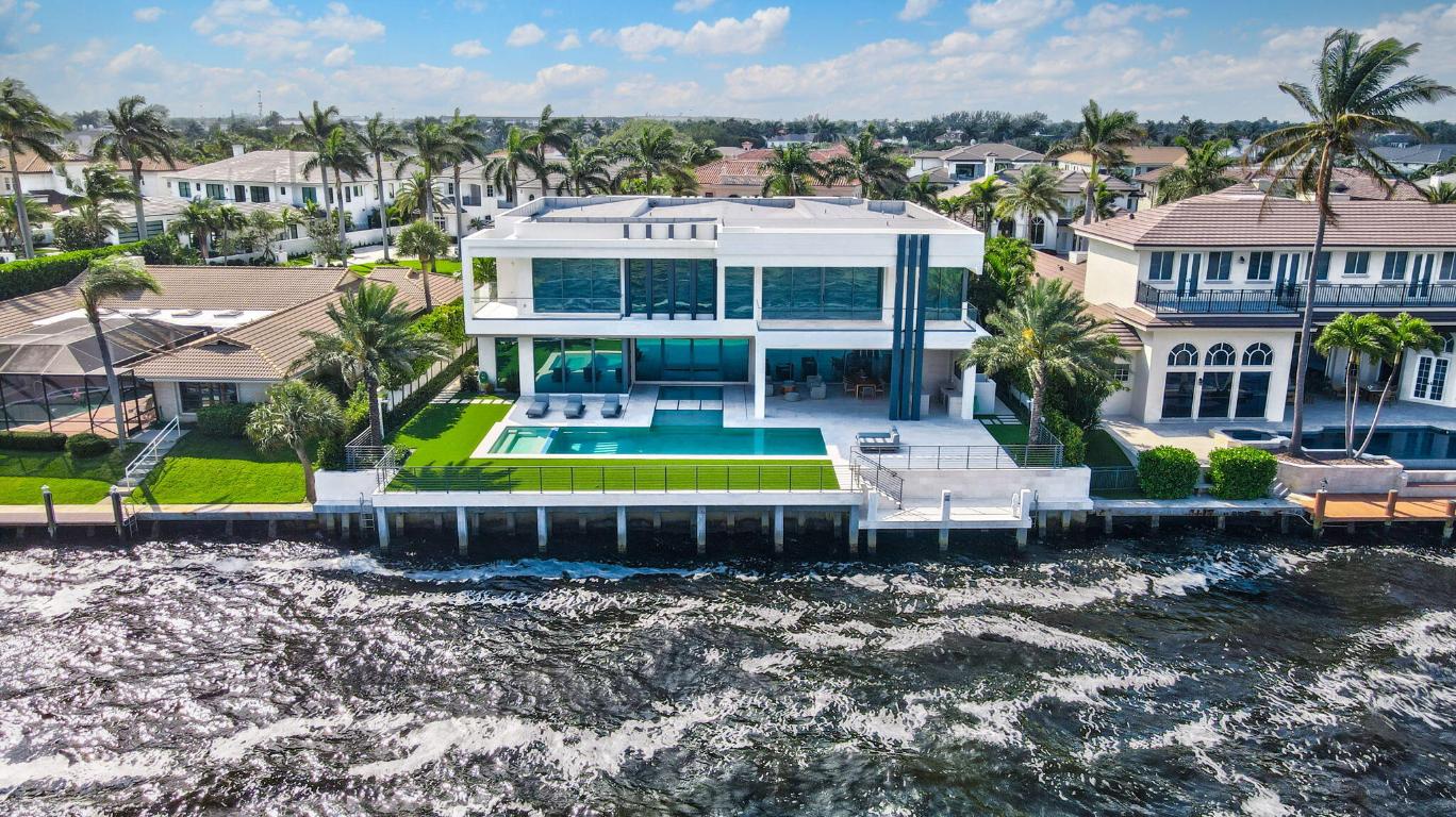 ROYAL PALM YACHT & COUNTRY CLUB - Residential