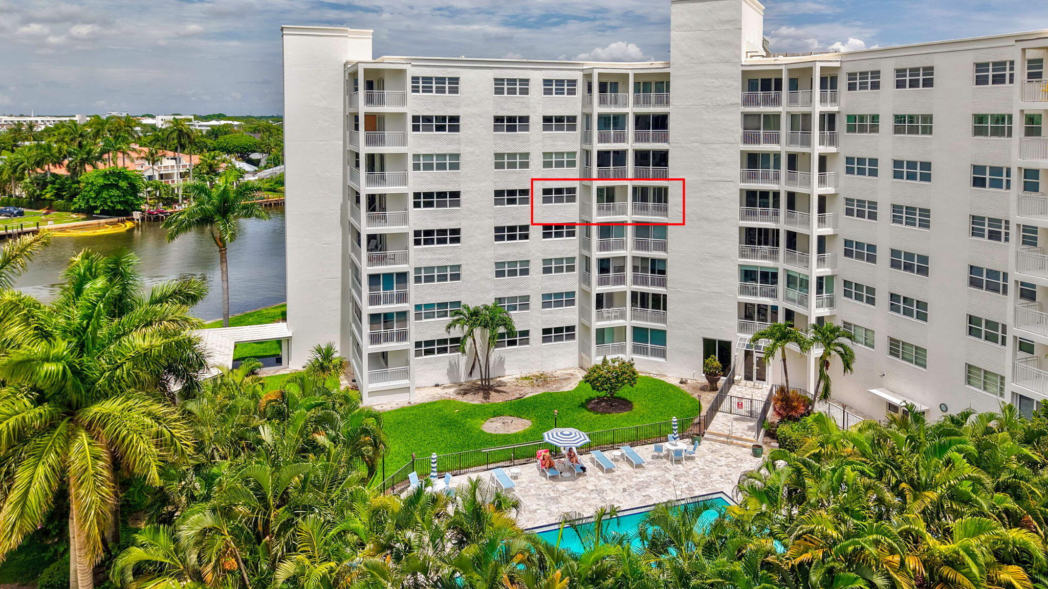 1000 Lowry Street 5G