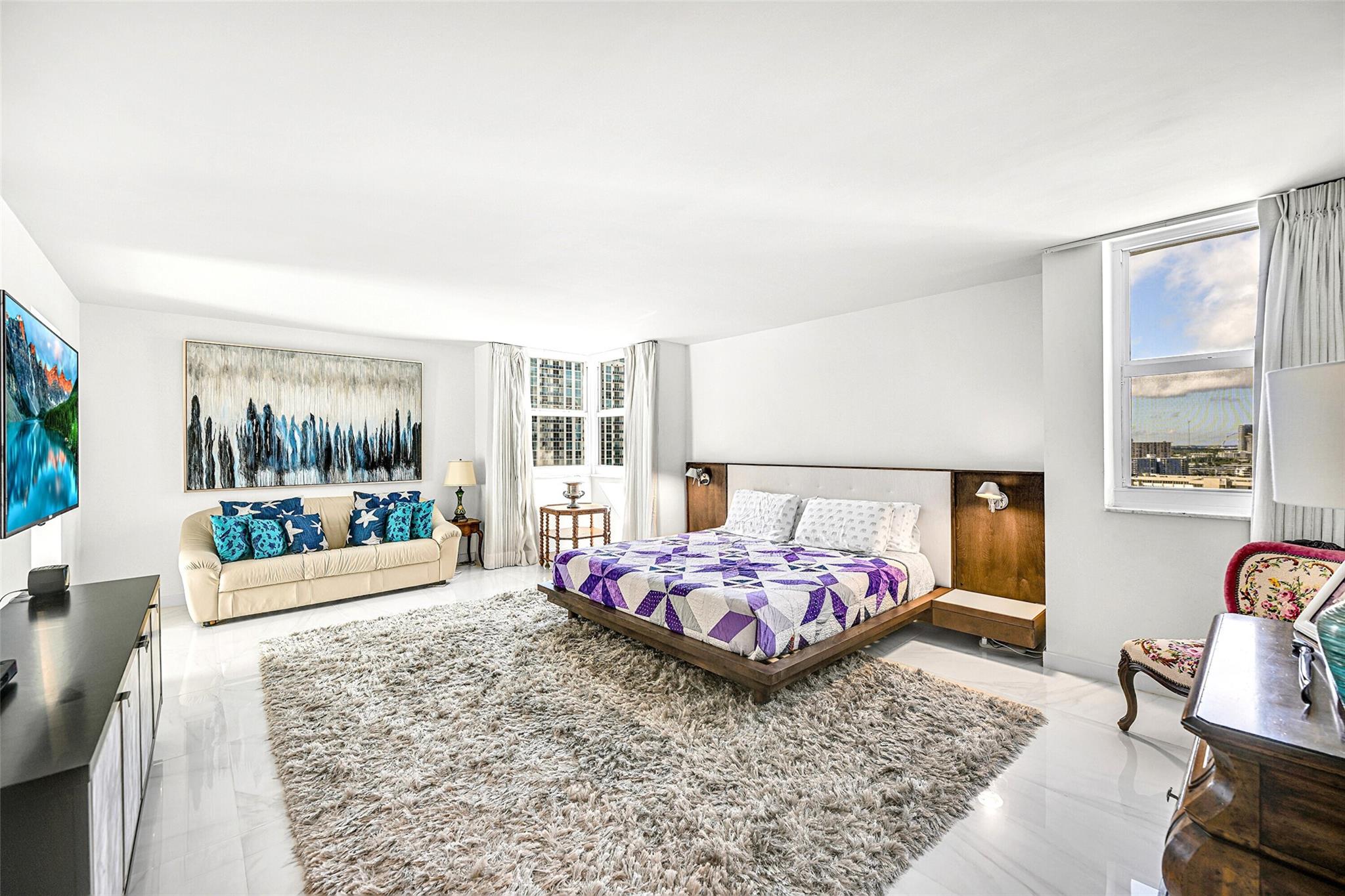 LA MER ESTATES WEST CONDO - Residential