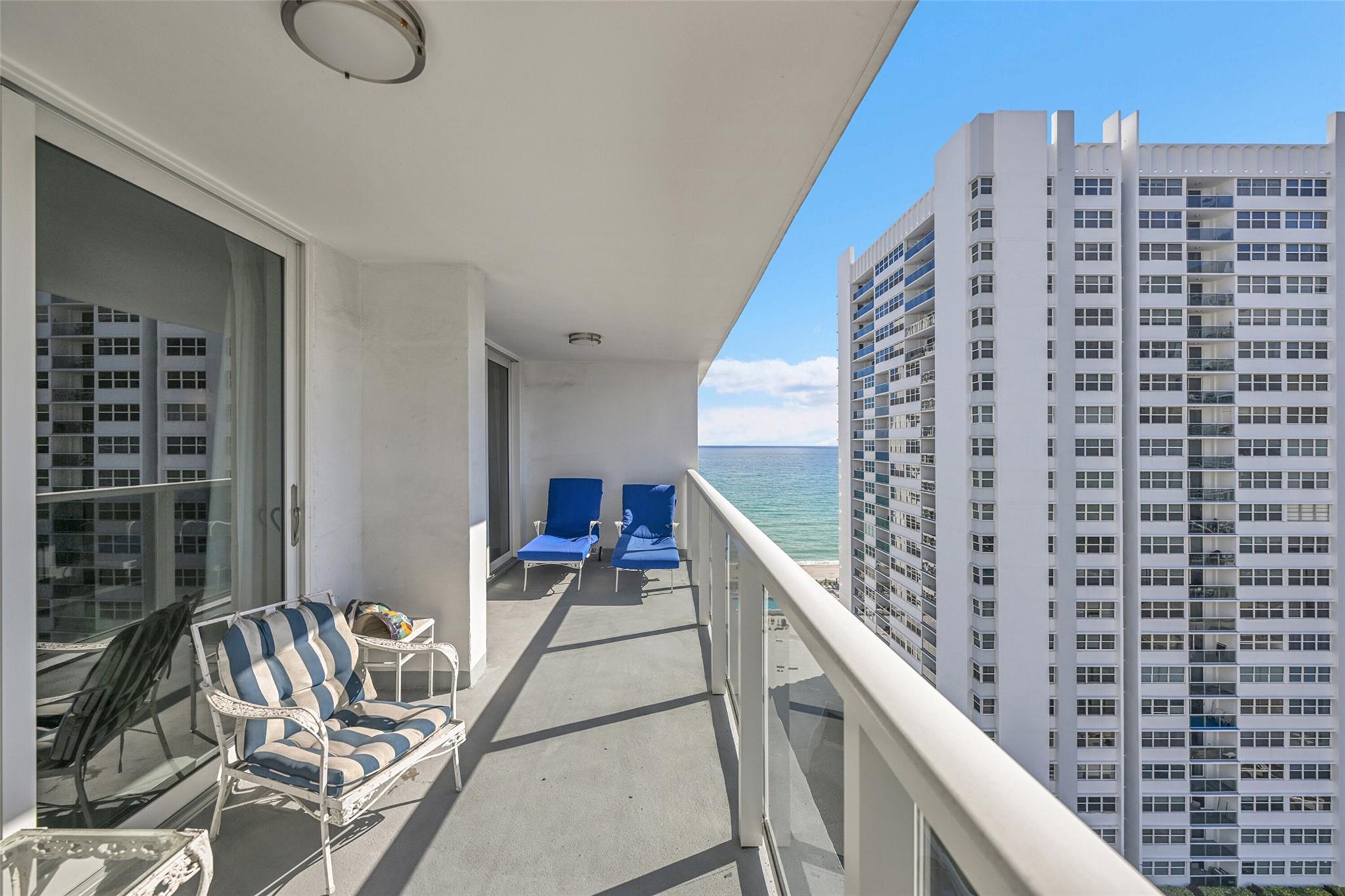 LA MER ESTATES WEST CONDO - Residential