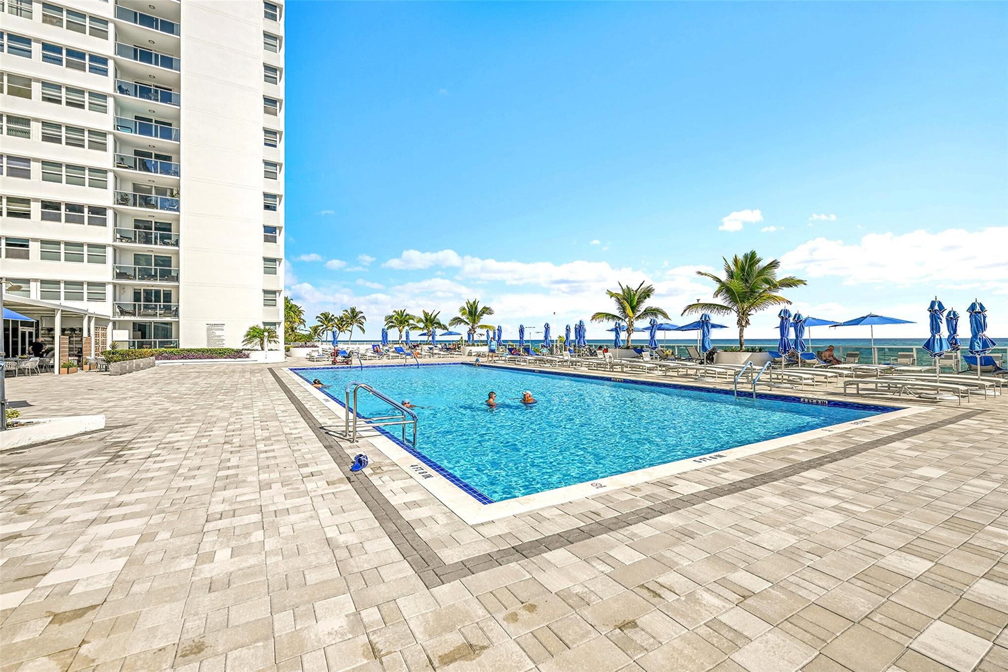 LA MER ESTATES WEST CONDO - Residential