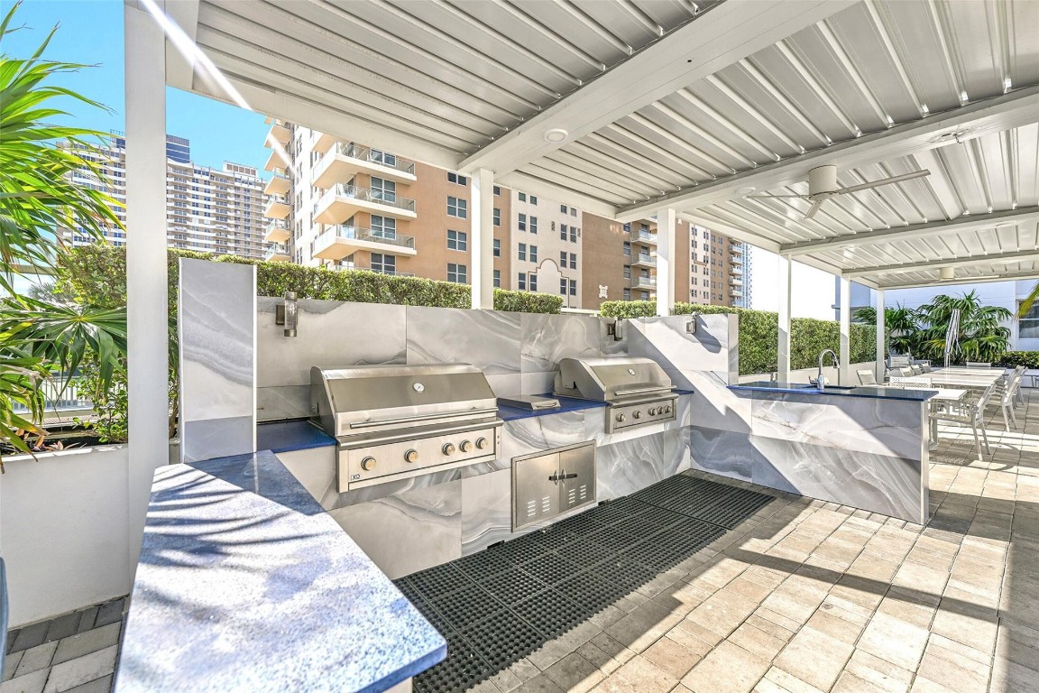 LA MER ESTATES WEST CONDO - Residential