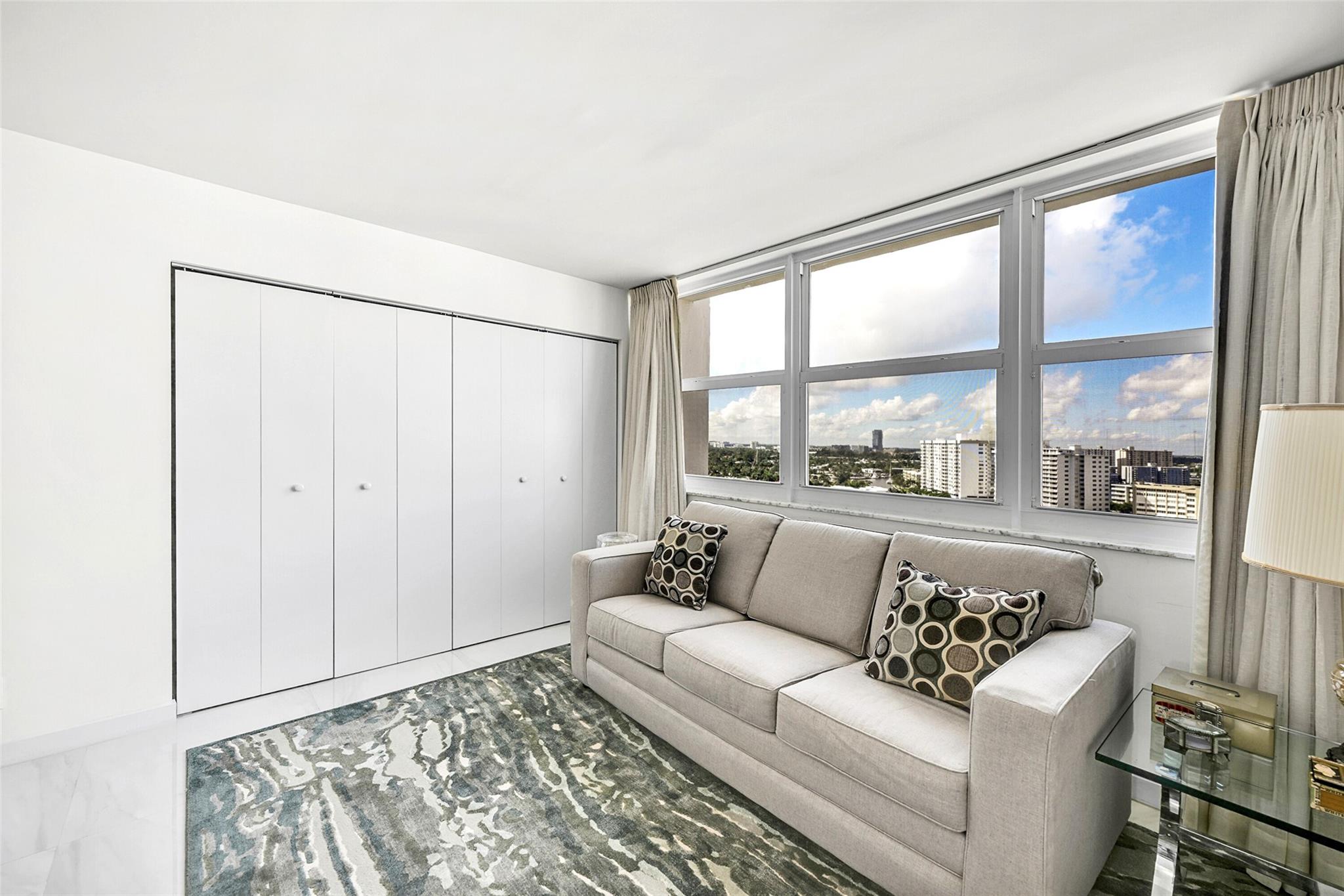 LA MER ESTATES WEST CONDO - Residential