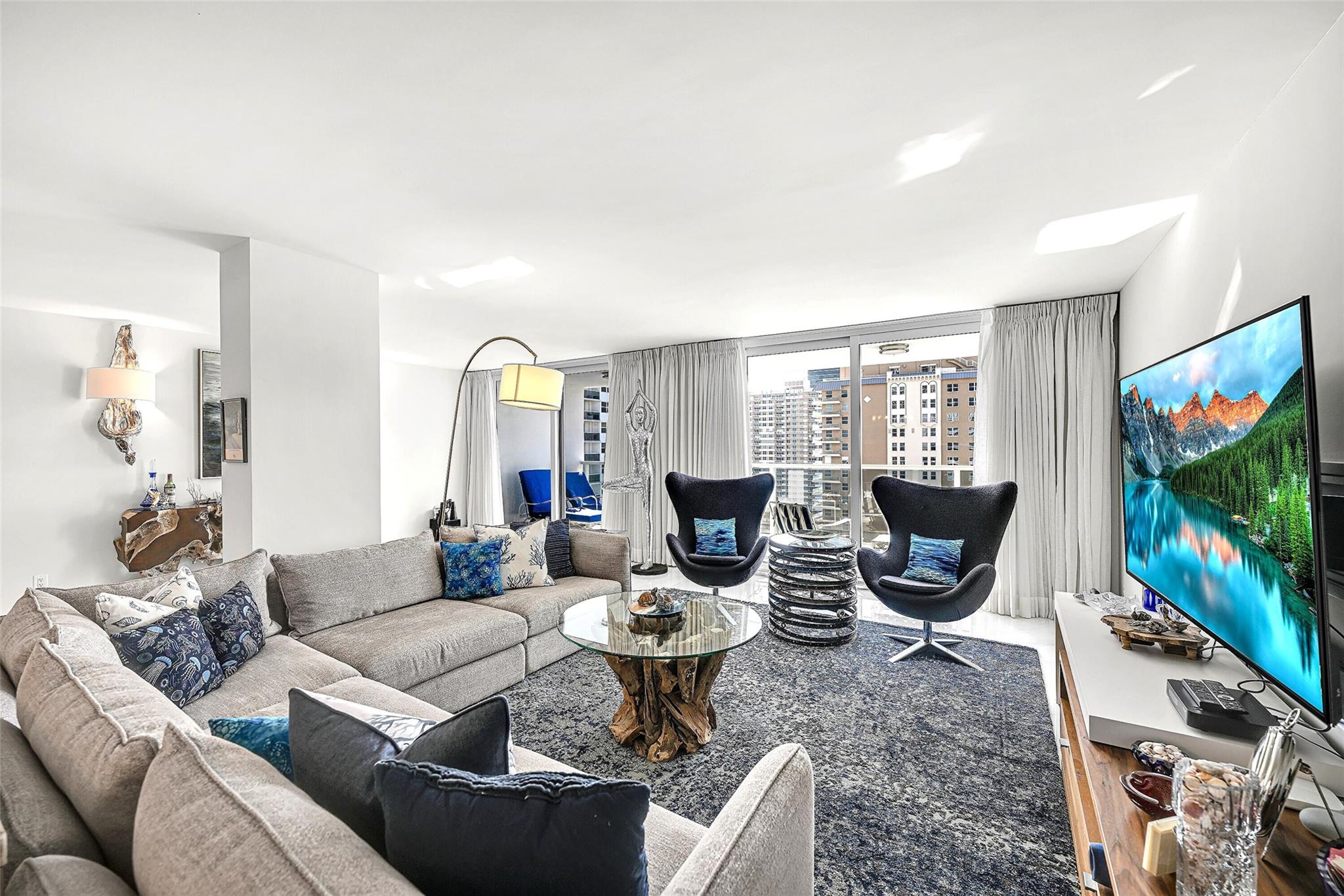 LA MER ESTATES WEST CONDO - Residential