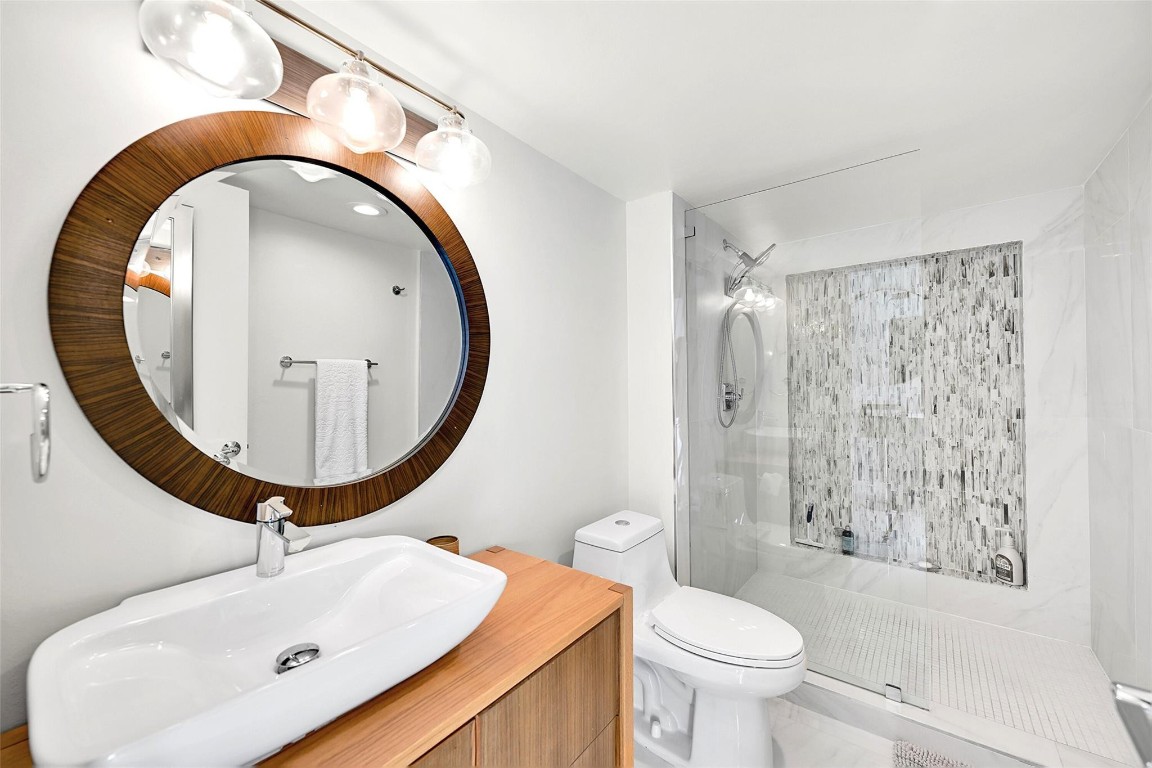 LA MER ESTATES WEST CONDO - Residential