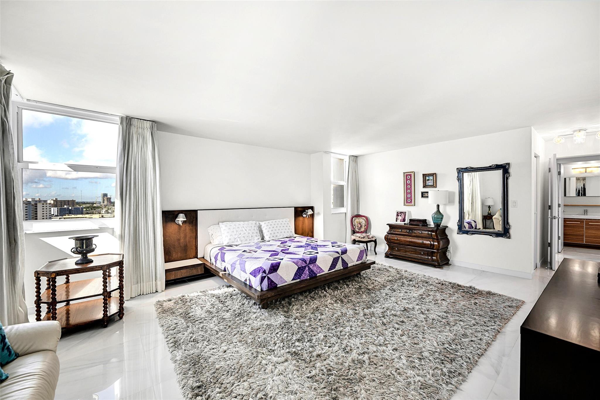 LA MER ESTATES WEST CONDO - Residential