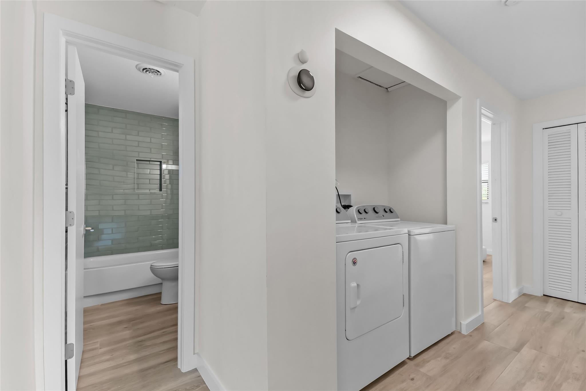 NORTH PALM BEACH VILLAGE - Residential Lease