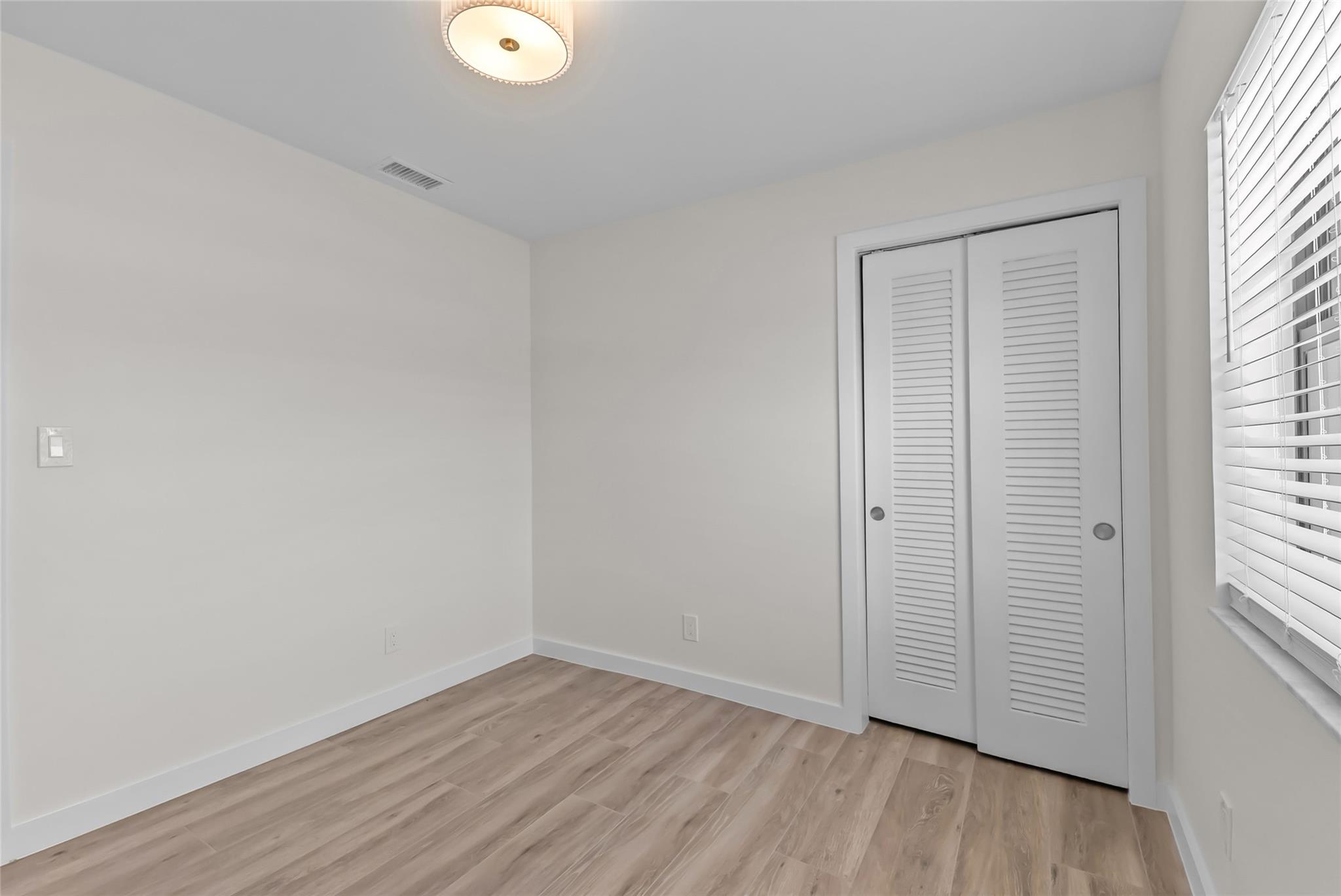 NORTH PALM BEACH VILLAGE - Residential Lease