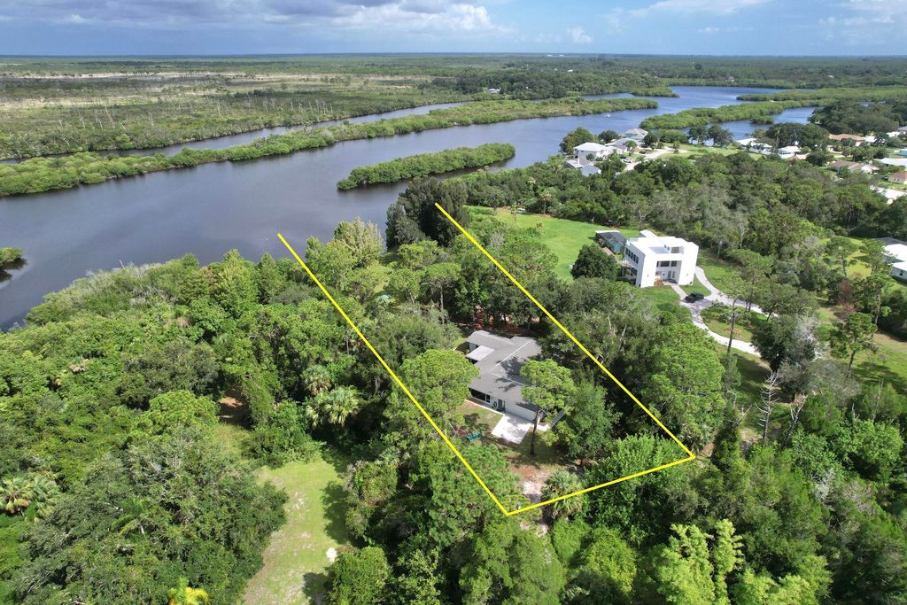 Photo of 12365 Roseland Road, Sebastian, FL 32958 (MLS # R11010442)