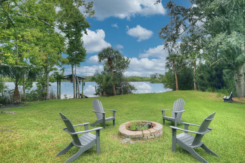 Photo of 12365 Roseland Road, Sebastian, FL 32958 (MLS # R11010442)