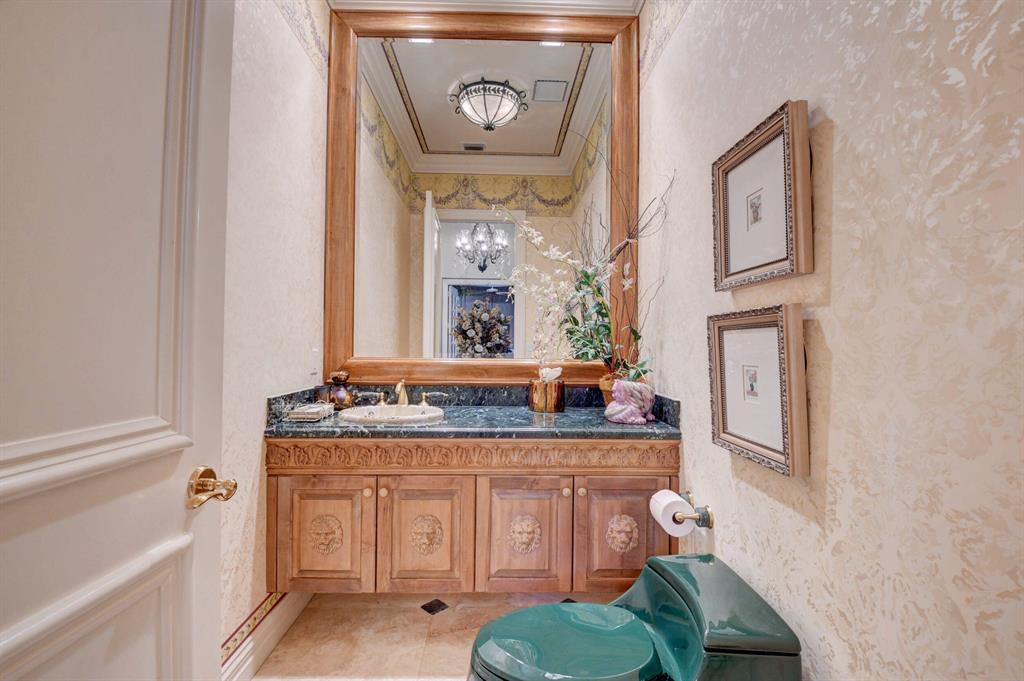 ST ANDREWS COUNTRY CLUB - Residential