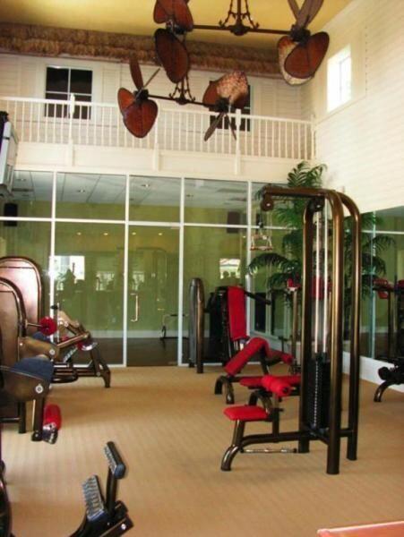 YACHT CLUB - Residential