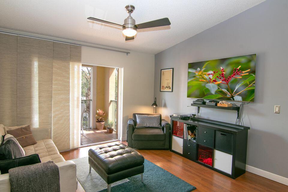 160 Yacht Club Way 309