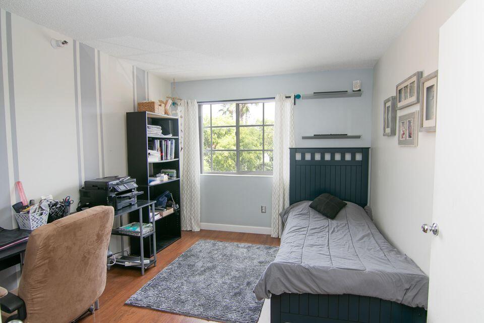 YACHT CLUB - Residential