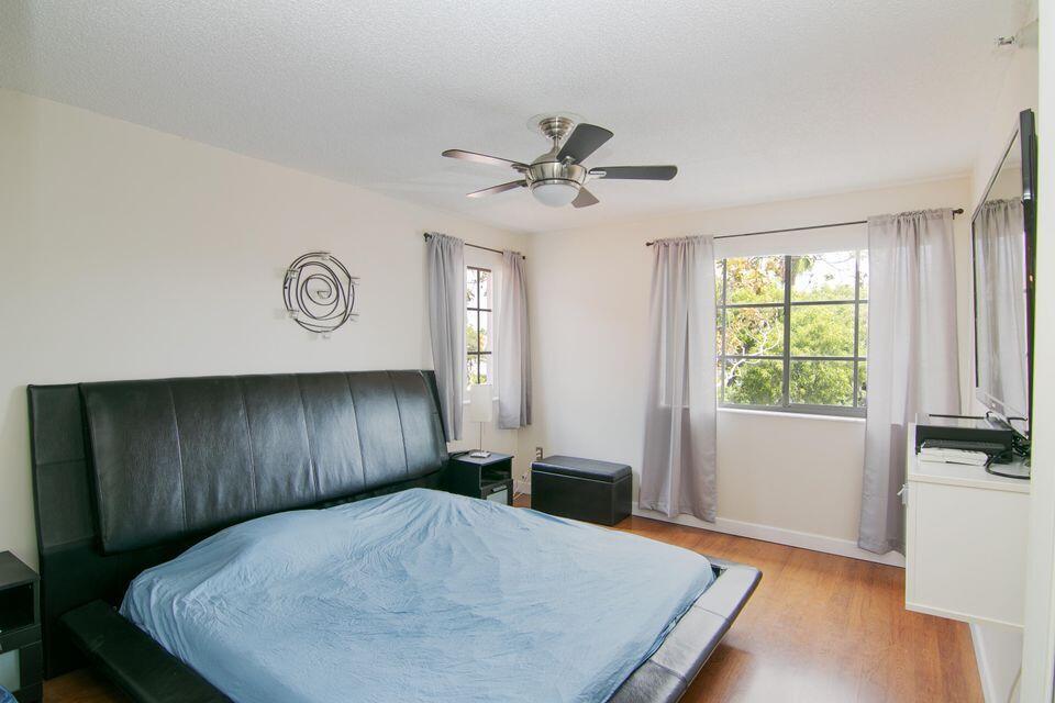 YACHT CLUB - Residential