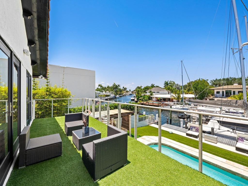 Seven Isles - Residential