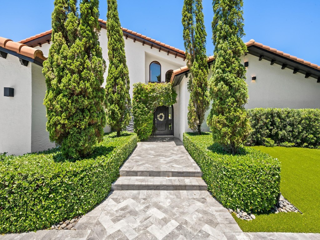 Seven Isles - Residential