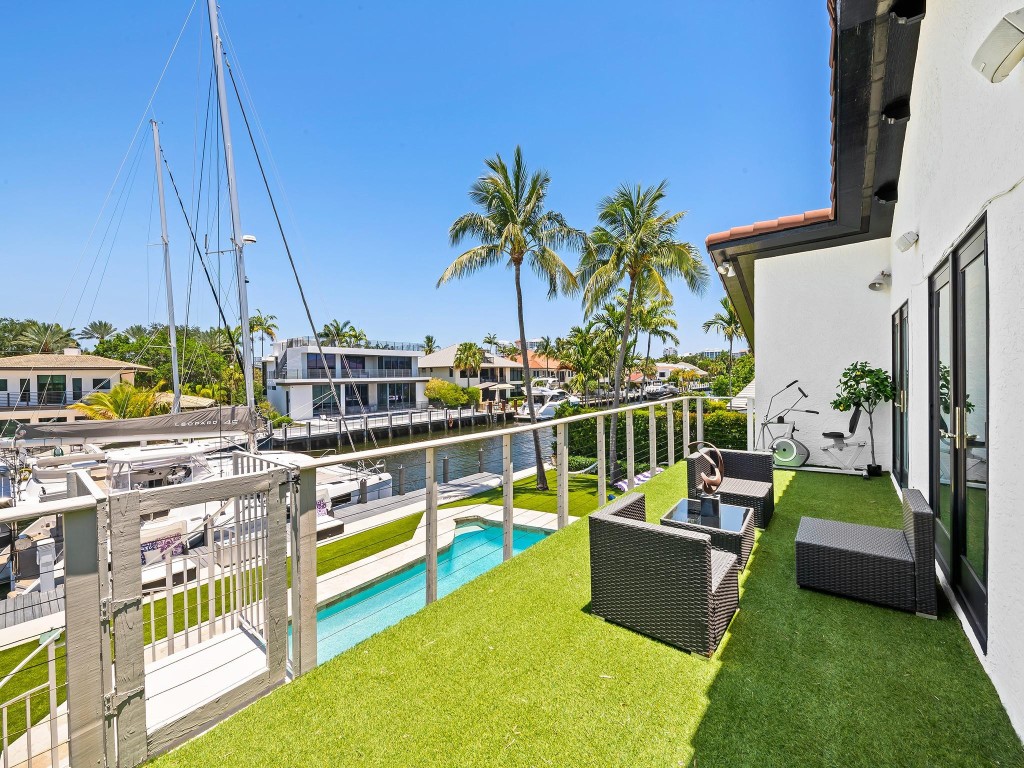 Seven Isles - Residential