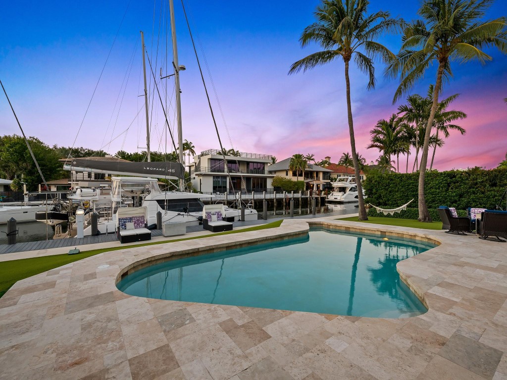 Seven Isles - Residential