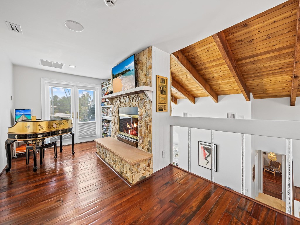 Seven Isles - Residential