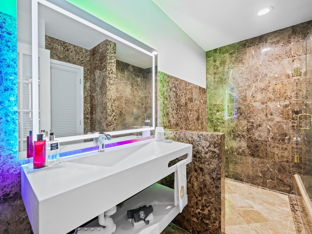 Seven Isles - Residential