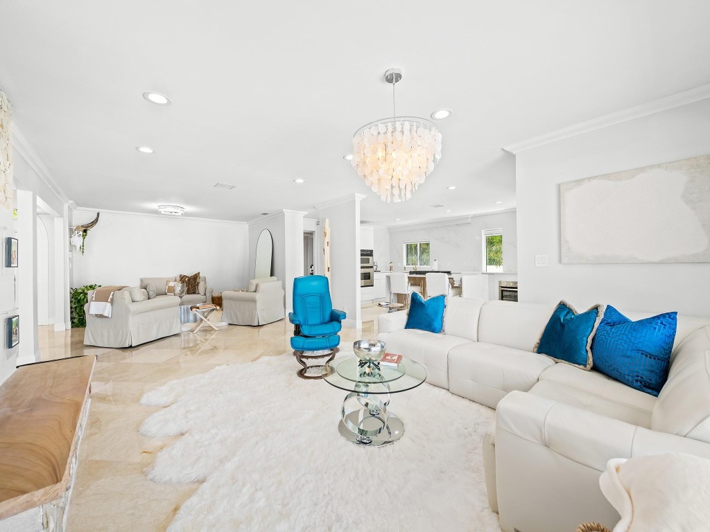 Seven Isles - Residential