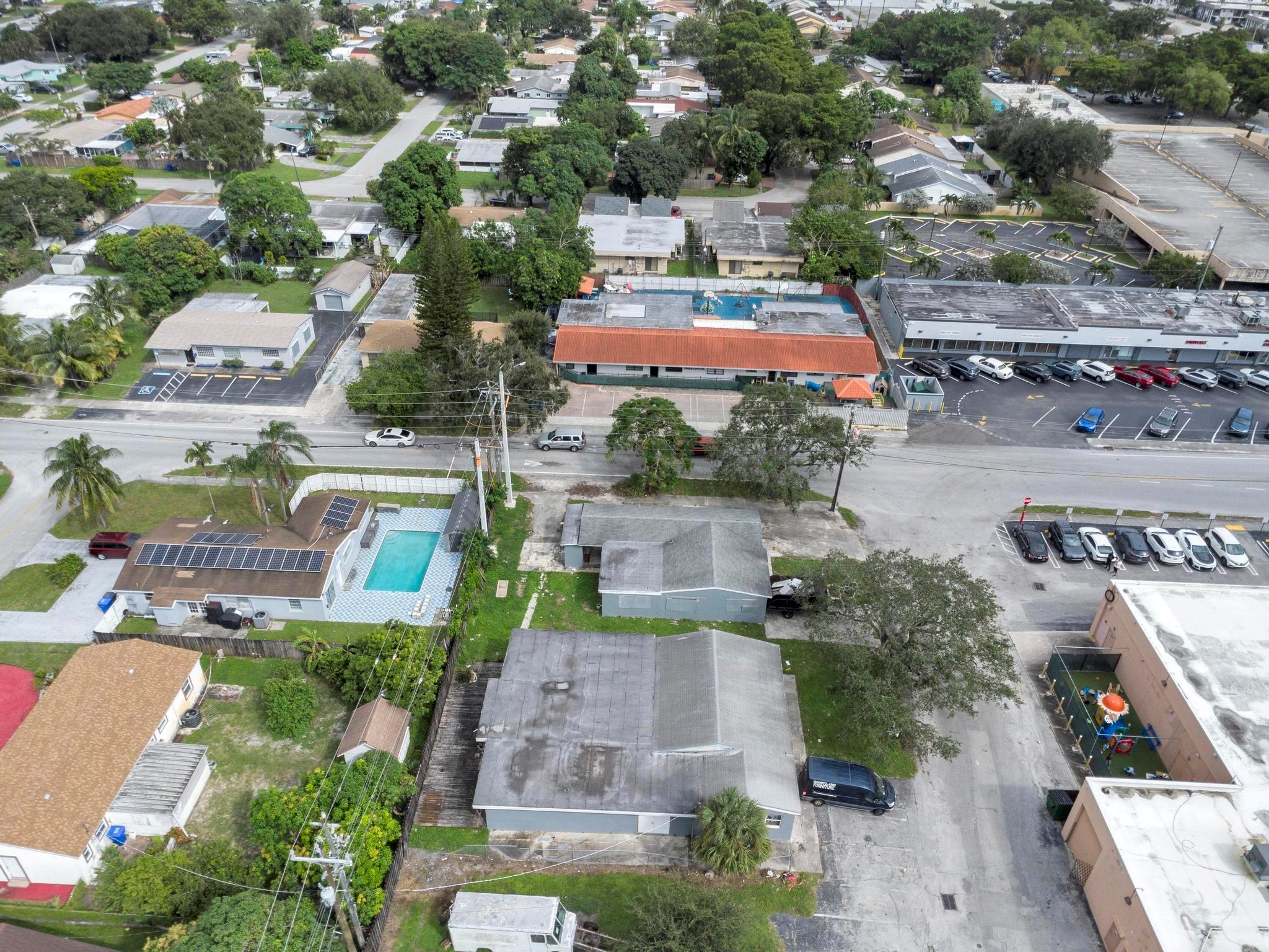 View photos, virtual tours, details... 1900 N 66 Avenue