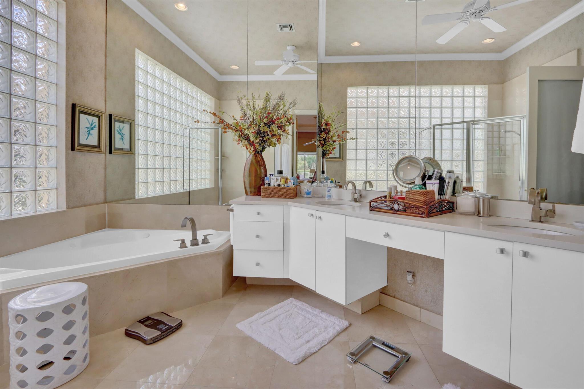 Avalon Pointe - Residential