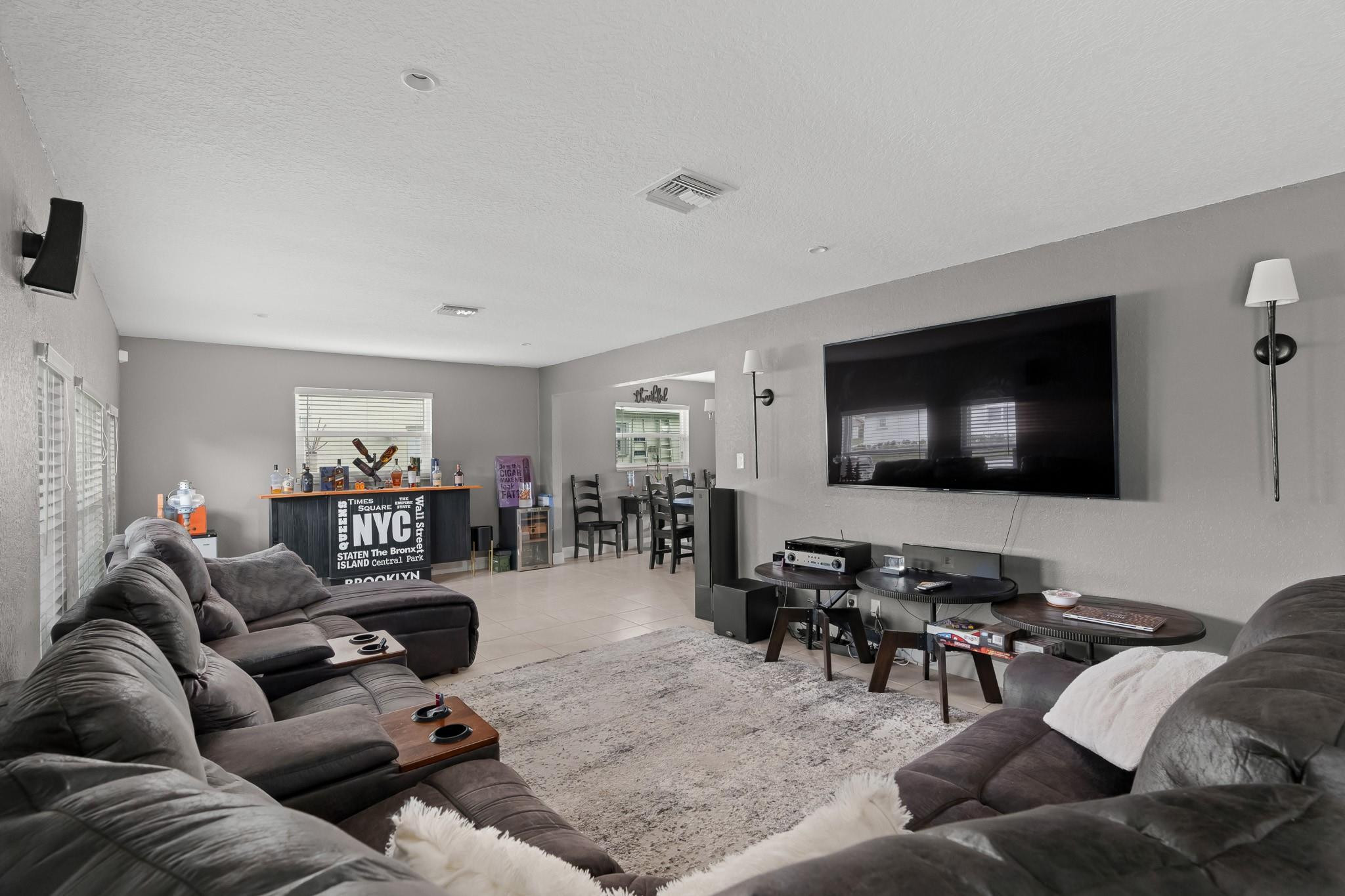 WESTWOOD COMMUNITY 4 - Residential