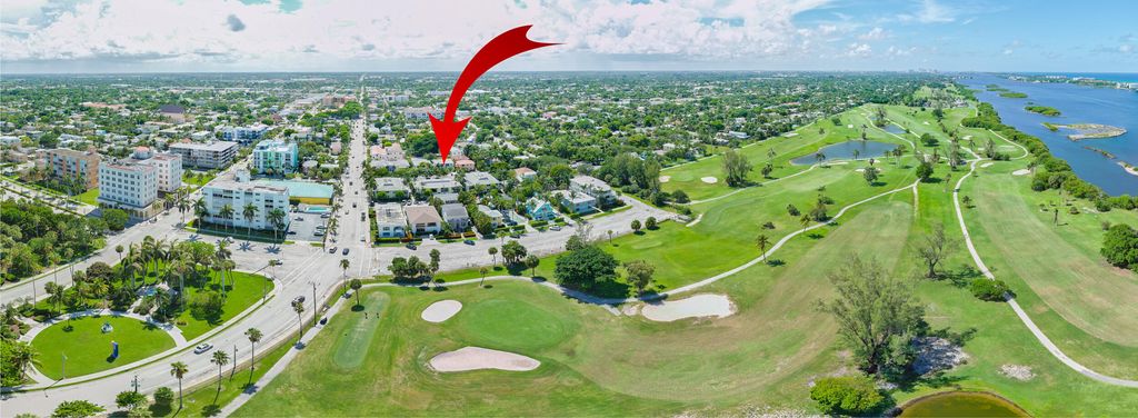 Photo of 113 N Lakeside Drive #3, Lake Worth Beach, FL 33460 (MLS # R10974615)