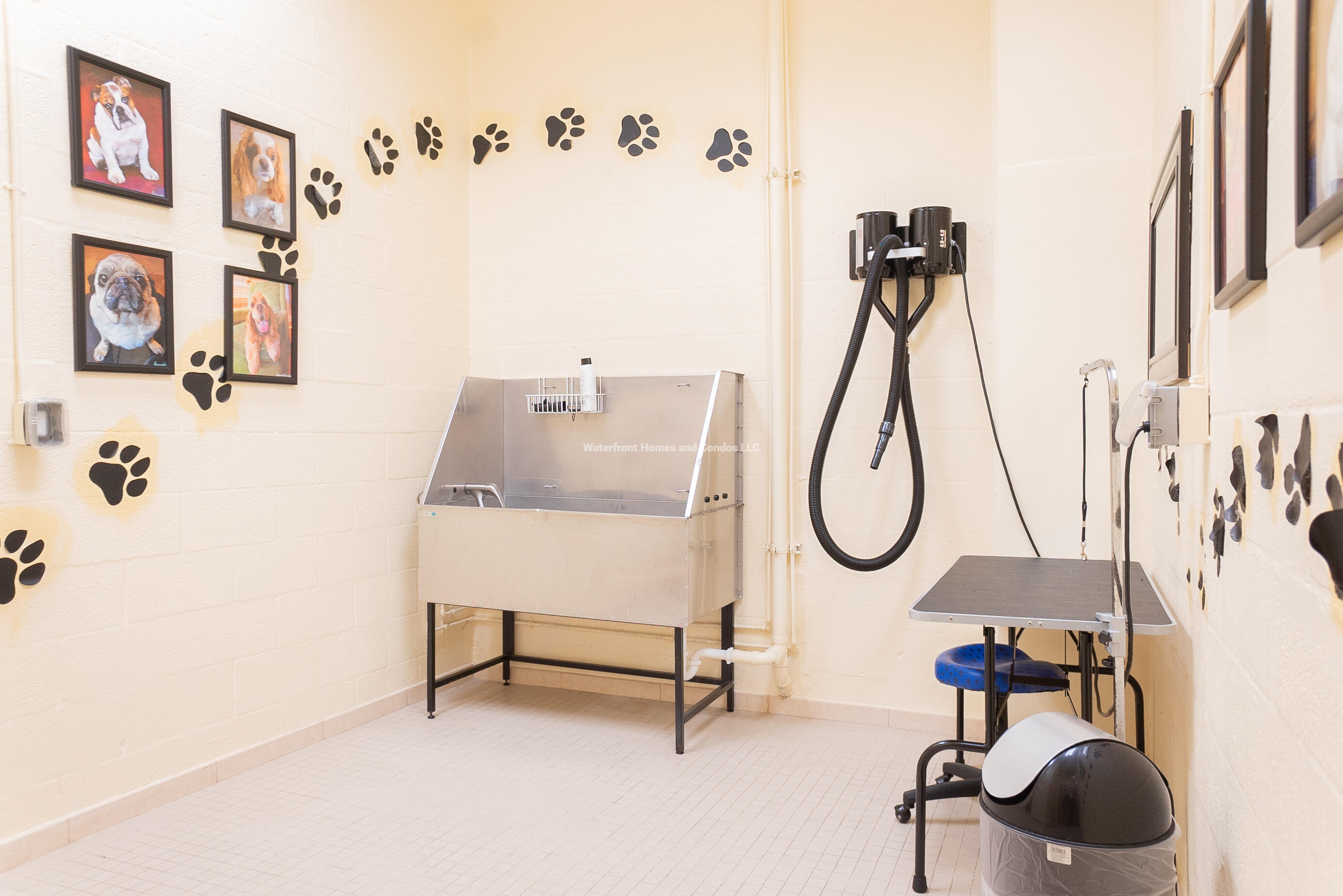 CASA COSTA CONDO - Residential