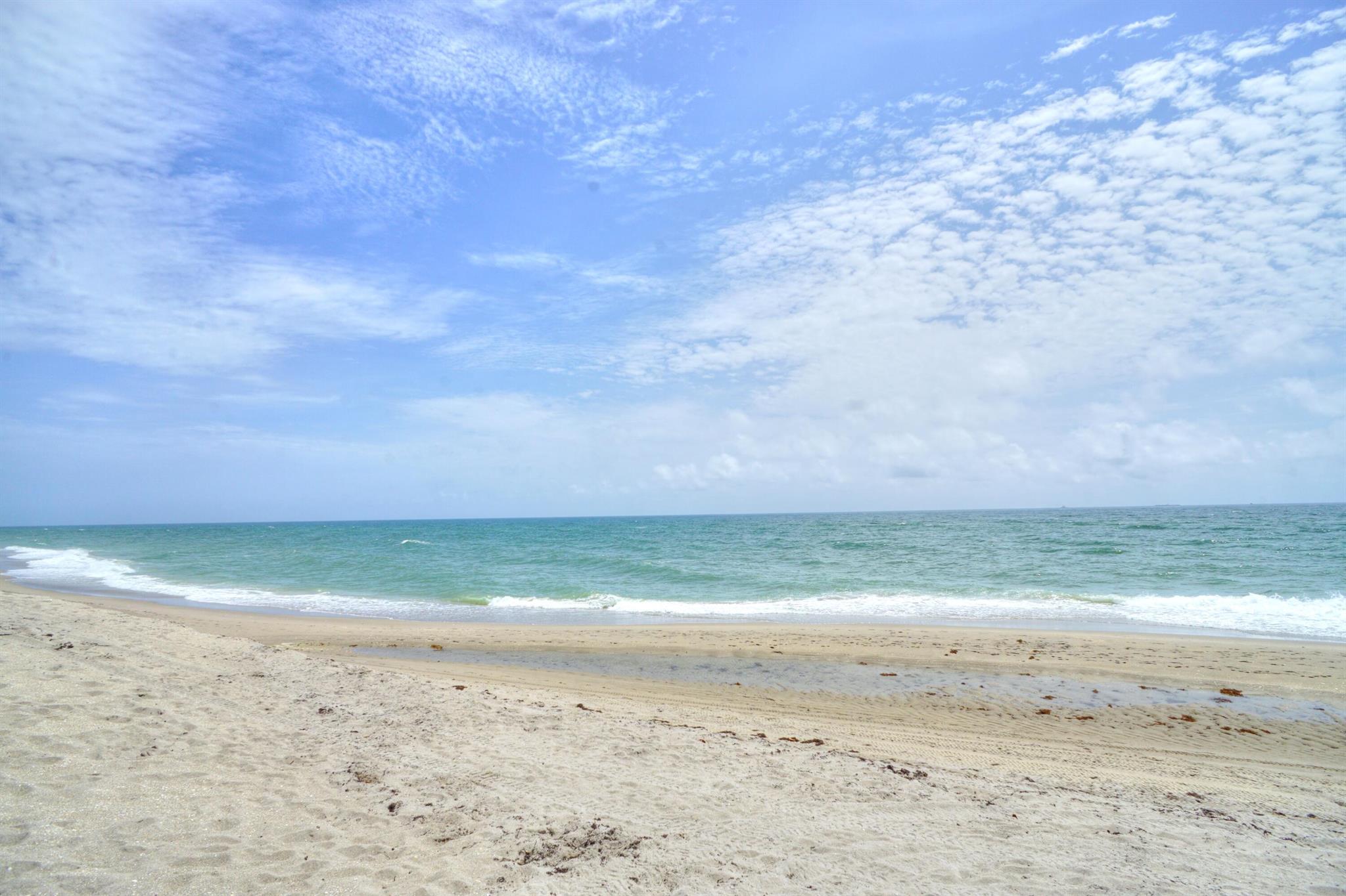 UNO LAGO - Residential Lease