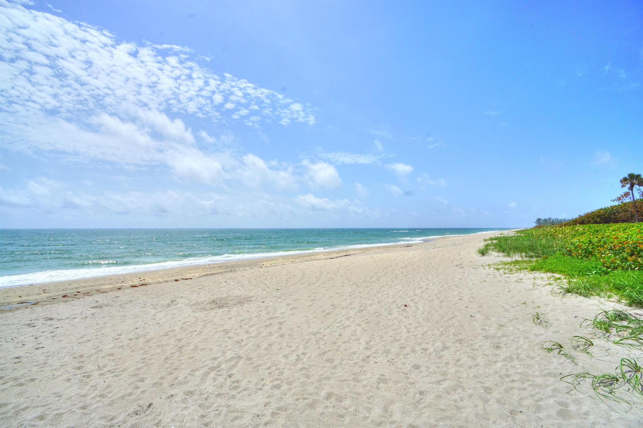 UNO LAGO - Residential Lease