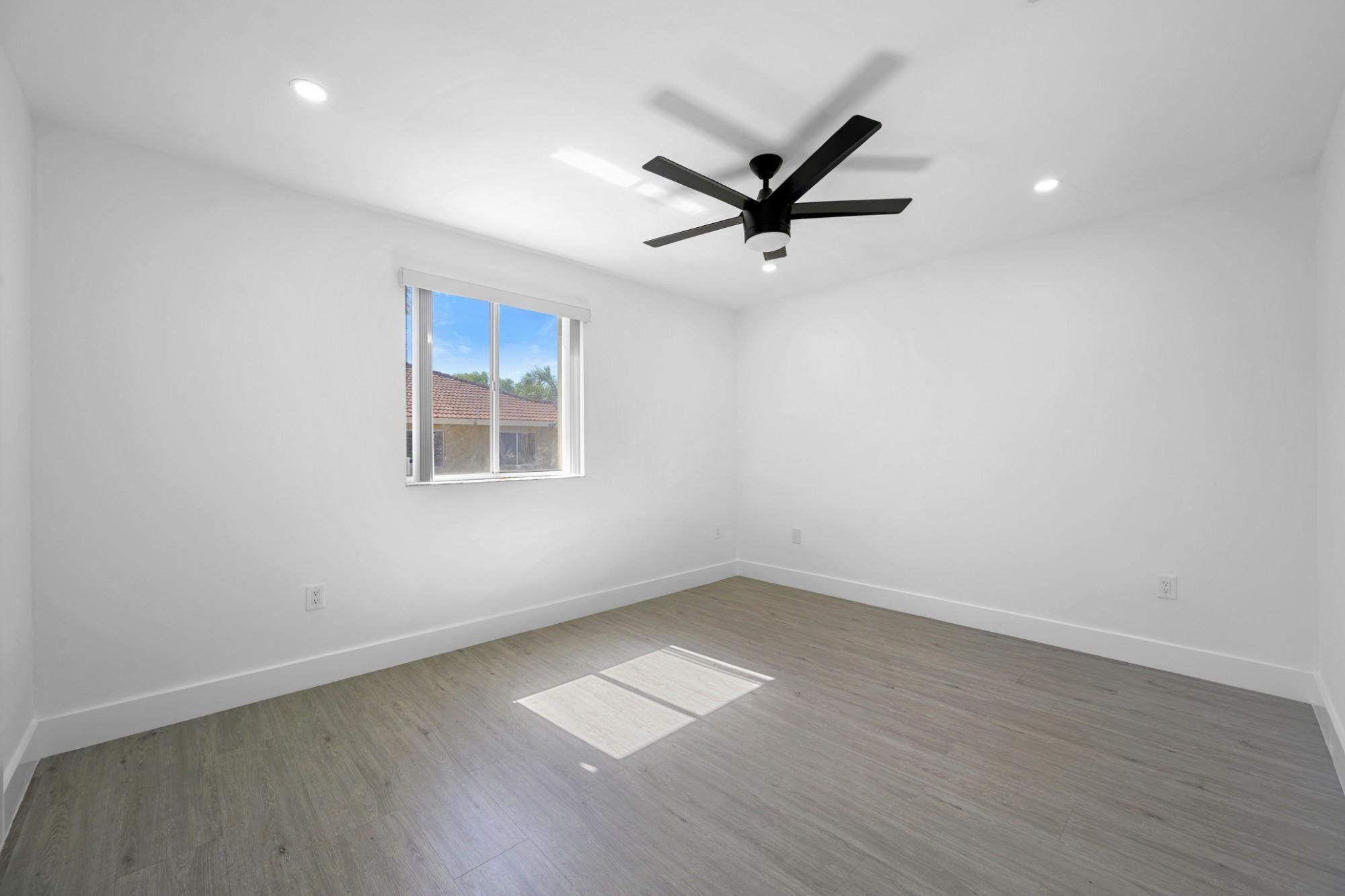 VISTA ALEGRE TOWNHOMES VI - Residential