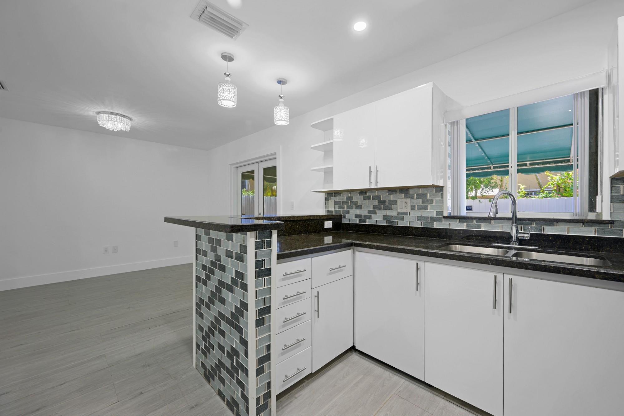 VISTA ALEGRE TOWNHOMES VI - Residential