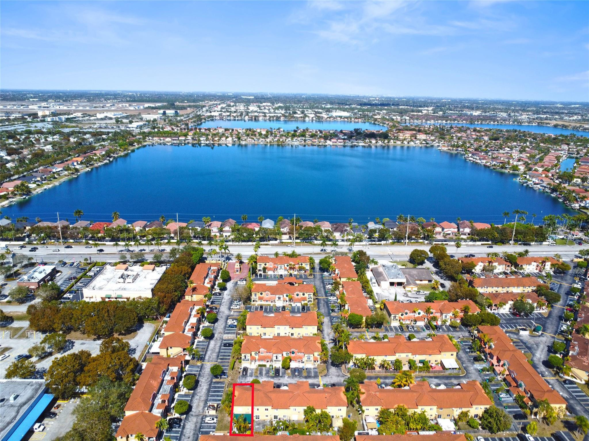 VISTA ALEGRE TOWNHOMES VI - Residential