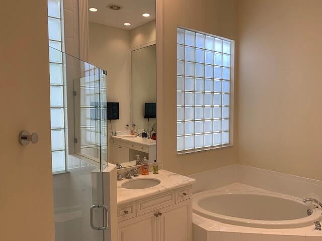 MIRASOL PAR 14 - Residential Lease