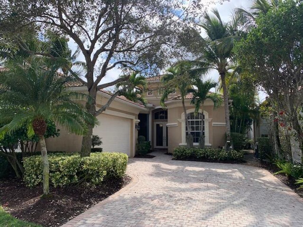 Photo of 264 Porto Vecchio Way, Palm Beach Gardens, FL 33418 (MLS # R11111877)