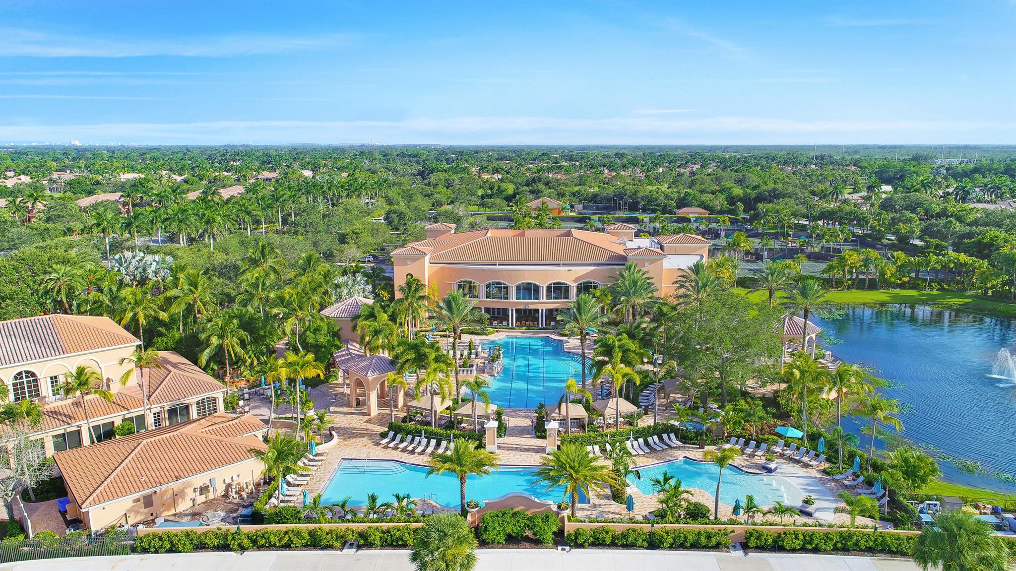 MIRASOL PAR 14 - Residential Lease