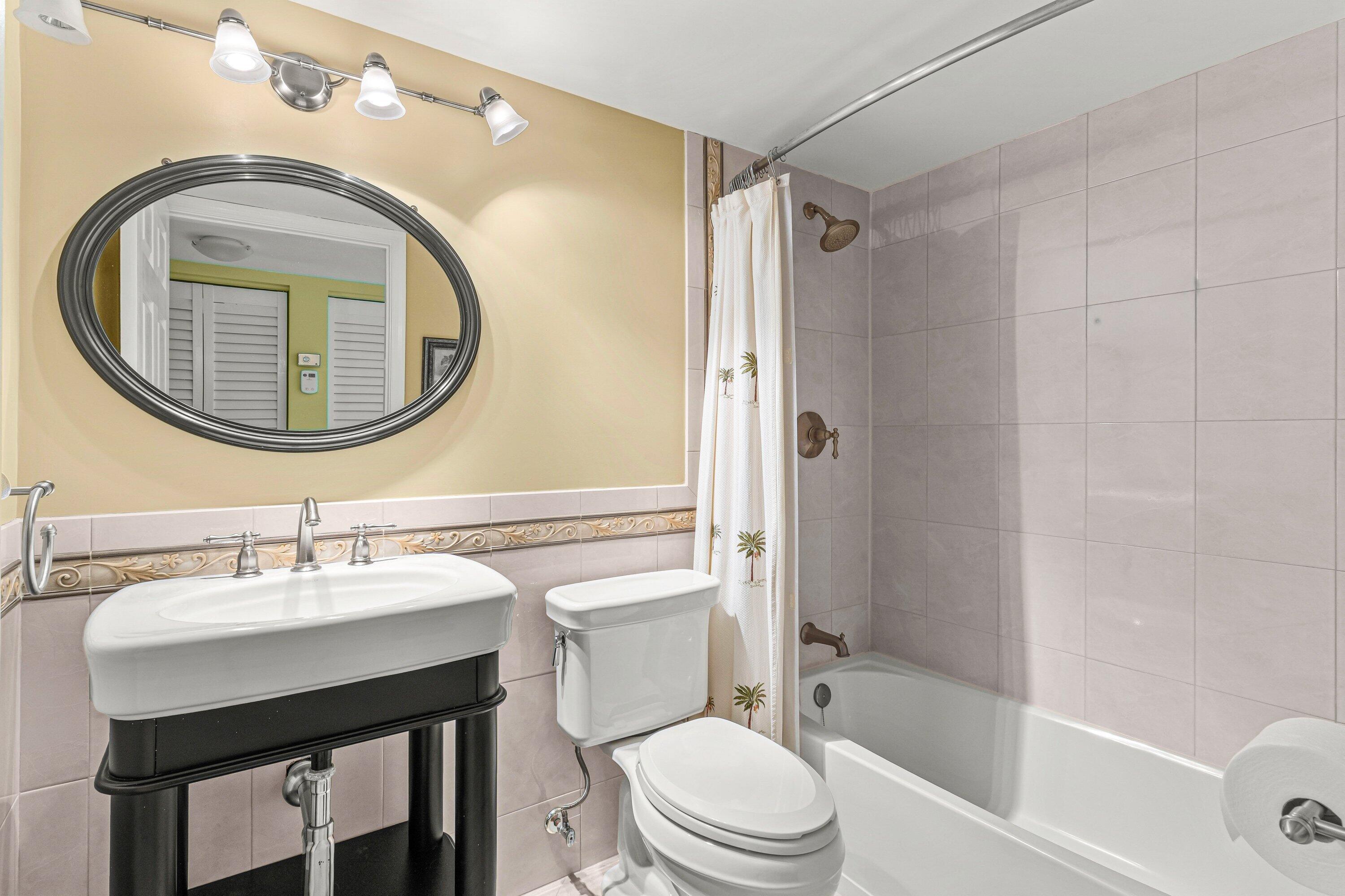 WATERSIDE VILLAGE OF PALM BEACH CONDO - Residential