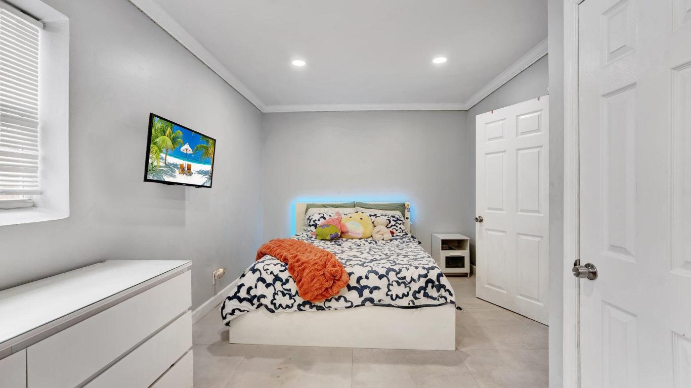 SANDALFOOT COVE SEC 4 - Residential