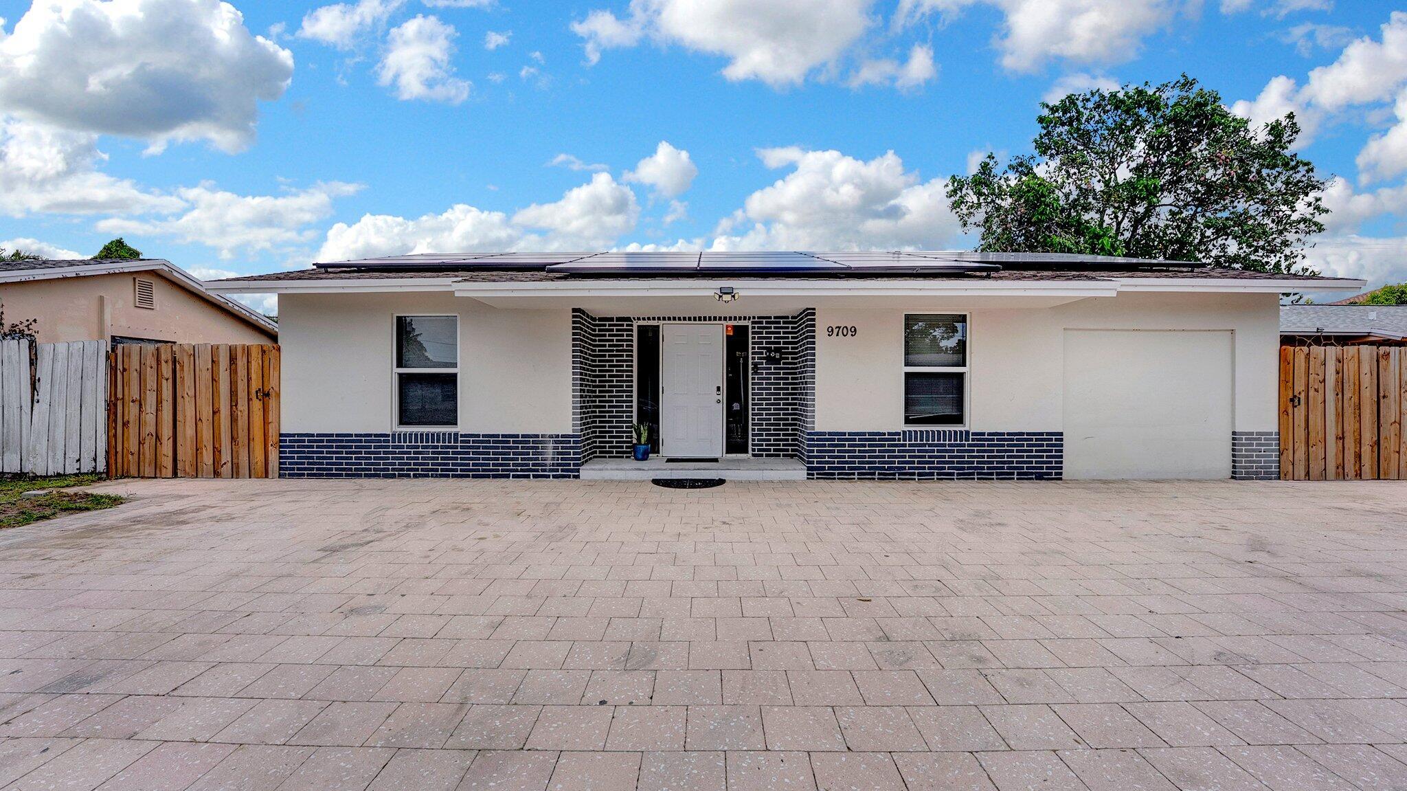 9709 SW 1st Place